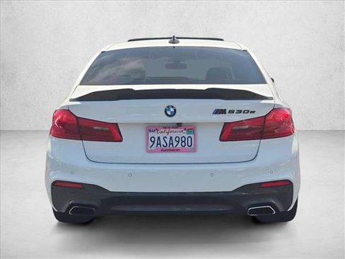 Used 2019 BMW 530e w/ M Sport Package RWD image 6