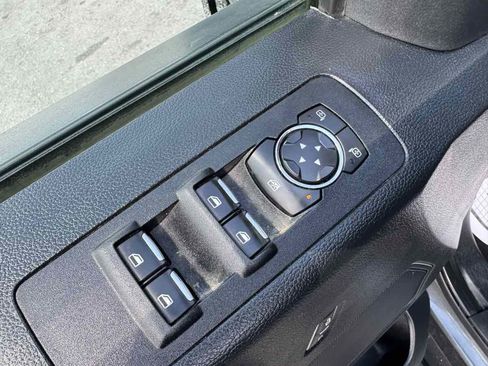 Used 2019 Ford F150 XLT w/ Equipment Group 302A Luxury AWD/4WD image 25