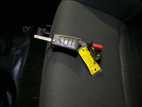 Used 2022 Toyota Corolla SE image 13