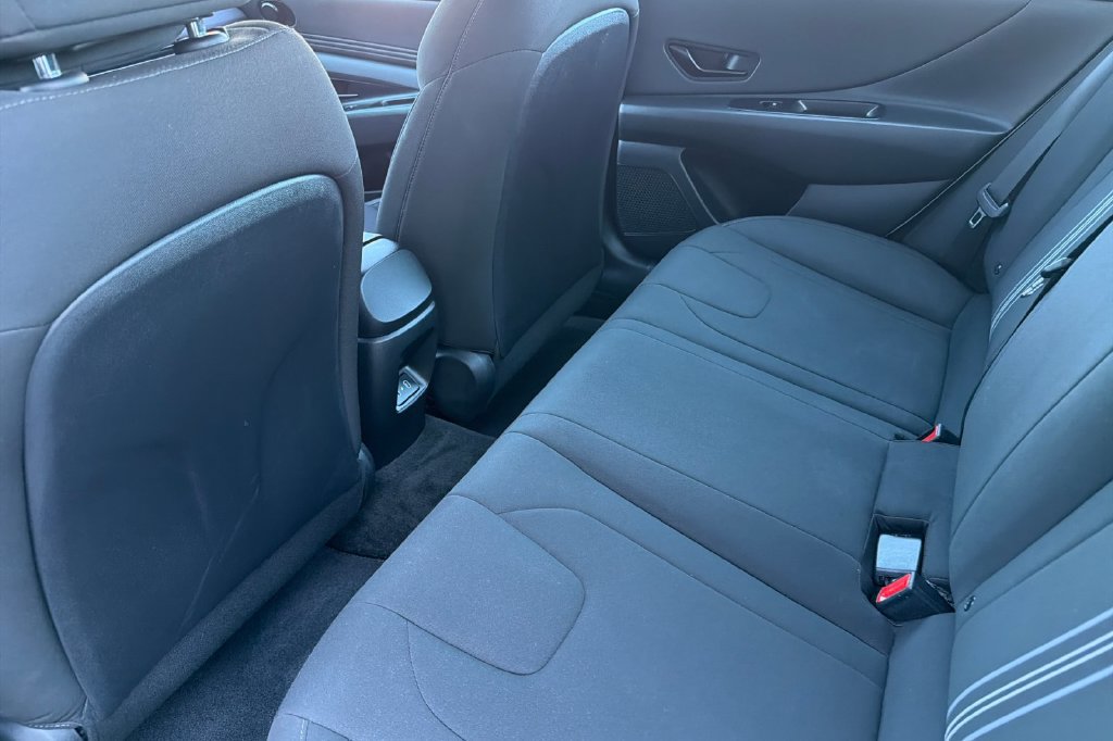 Certified 2025 Hyundai Elantra SEL w/ Cargo Package FWD image 13