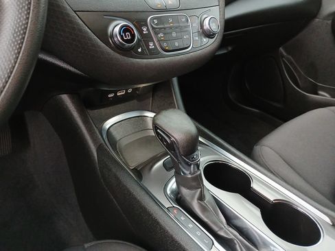 Certified 2022 Chevrolet Malibu LT FWD image 16