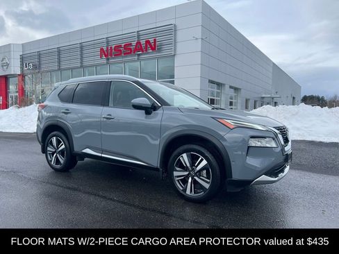 Used 2023 Nissan Rogue Platinum w/ Platinum Premium Package image 4