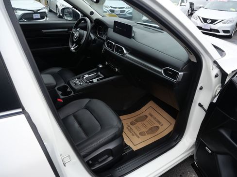 Used 2021 MAZDA CX-5 Touring w/ Touring Preferred SV Package image 28