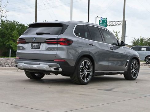 Used 2026 BMW X5 xDrive50e w/ Executive Package AWD/4WD image 8