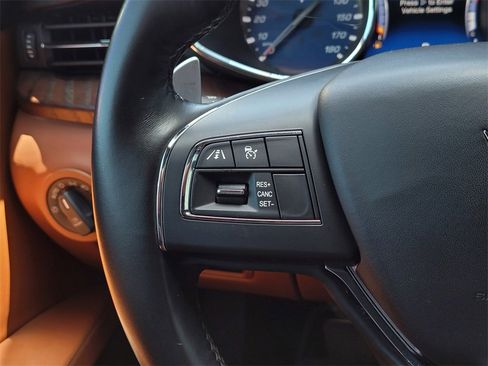 Used 2018 Maserati Quattroporte S GranLusso image 23
