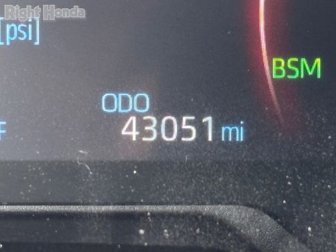 Used 2024 Toyota RAV4 Adventure image 26