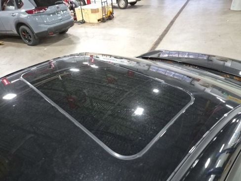 New 2025 Nissan Sentra SV w/ SV Premium Package image 10