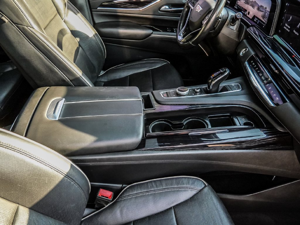 Used 2021 Cadillac Escalade Sport w/ Driver Assist Tech Package AWD/4WD image 16