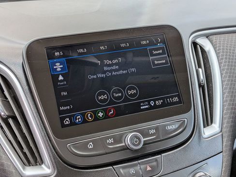 Used 2025 Chevrolet Malibu LT FWD image 23