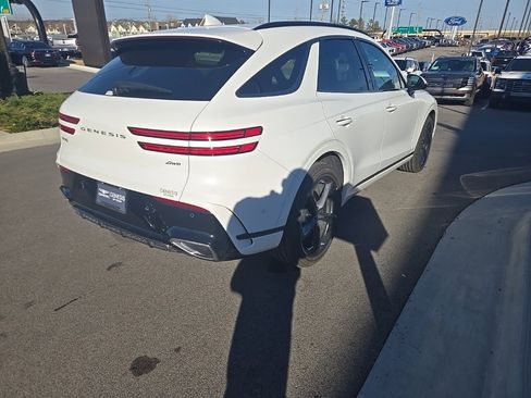 Used 2026 Genesis GV70 2.5T Sport Prestige image 8