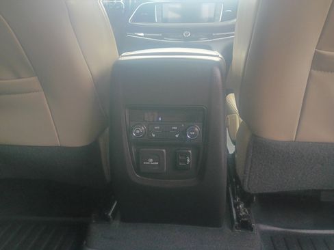 Used 2018 Buick Enclave Premium w/ Experience Buick Package AWD/4WD image 9