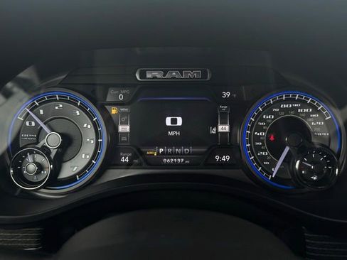 Used 2021 RAM 1500 Limited image 32