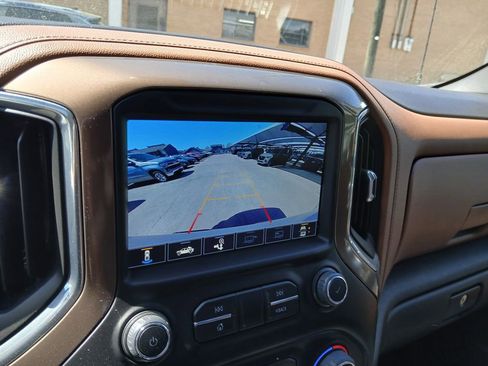 Used 2022 Chevrolet Silverado 1500 High Country image 18