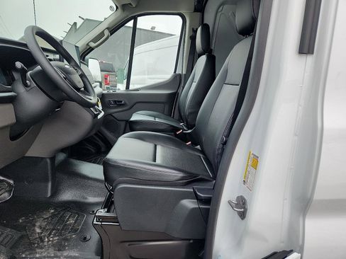 New 2026 Ford Transit 250 148 Medium Roof image 8