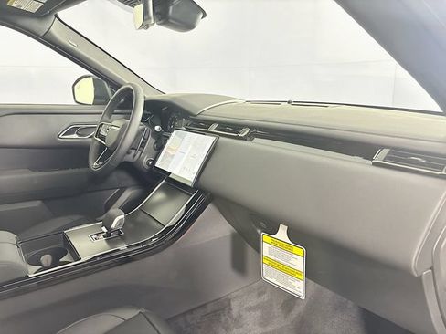 Used 2026 Land Rover Range Rover Velar Dynamic SE AWD/4WD image 25