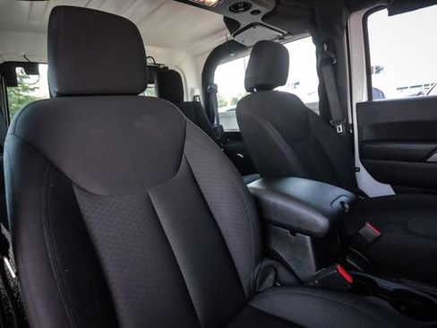 Used 2015 Jeep Wrangler Sport w/ Quick Order Package 24S AWD/4WD image 51