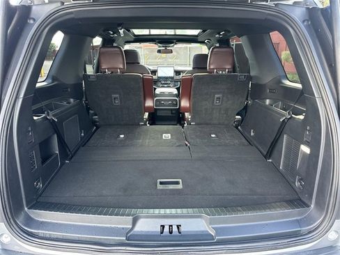 Used 2022 Ford Expedition Limited image 26