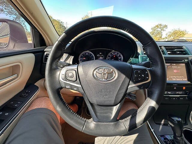 Used 2016 Toyota Camry XLE FWD image 13
