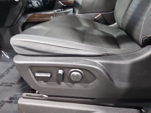 Used 2019 GMC Sierra 1500 Elevation w/ Elevation Value Package AWD/4WD image 33