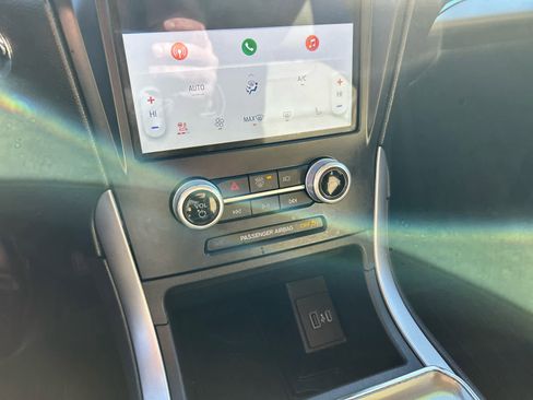 Used 2022 Ford Edge SEL w/ Convenience Package image 25