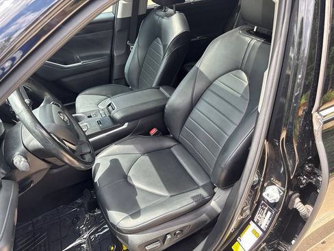 Used 2022 Toyota Highlander XLE FWD image 23