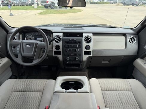Used 2010 Ford F150 XLT image 19