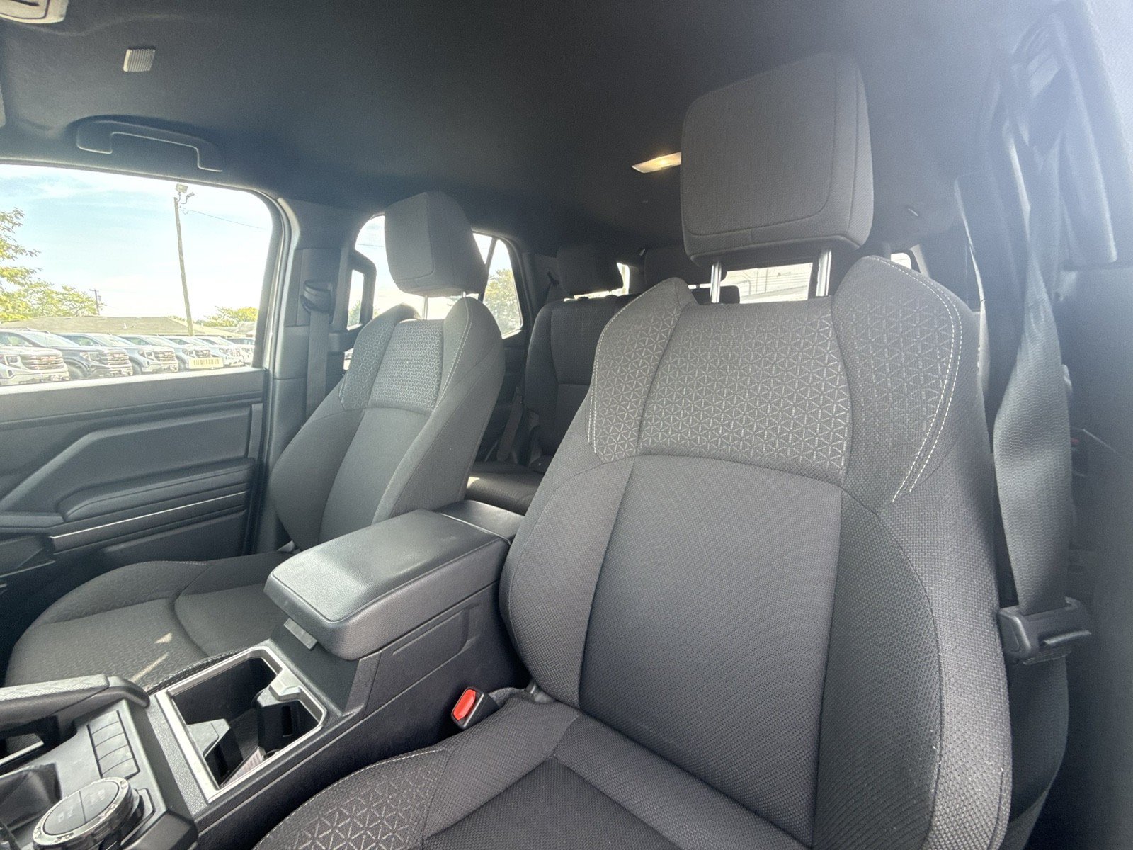 Used 2025 Toyota 4Runner SR5 AWD/4WD image 10