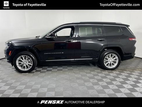 Used 2021 Jeep Grand Cherokee L Summit w/ Advanced Protech Group IV AWD/4WD image 19