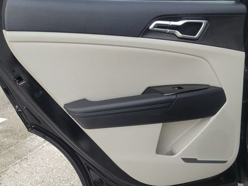 Certified 2024 Kia Sportage EX FWD image 12