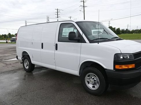 New 2026 Chevrolet Express 2500 w/ Driver Convenience Package RWD image 14
