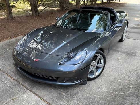Used 2009 Chevrolet Corvette Coupe RWD image 12