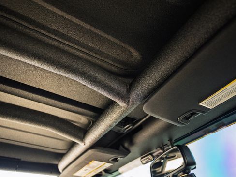 Used 2014 Jeep Wrangler Unlimited Rubicon w/ Connectivity Group image 29