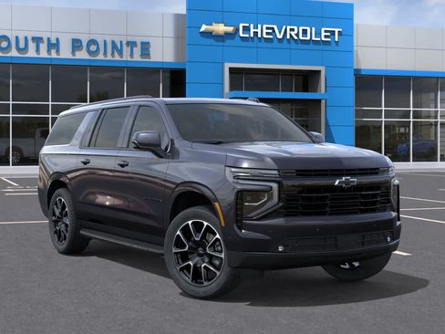New 2026 Chevrolet Suburban RST w/ Comfort Package AWD/4WD image 7