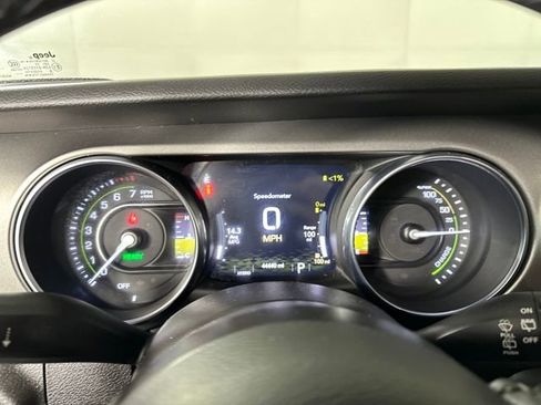 Used 2023 Jeep Wrangler Unlimited w/ 8.4" Radio Group image 17