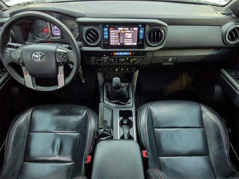Used 2019 Toyota Tacoma TRD Pro image 16
