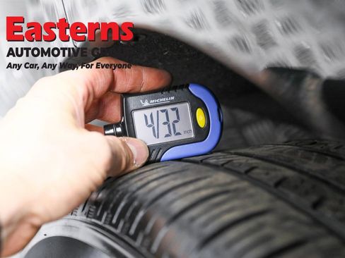 Used 2024 Buick Encore GX Sport Touring AWD/4WD image 28