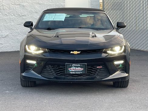Used 2017 Chevrolet Camaro SS image 3
