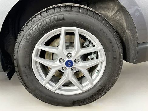 Certified 2022 Ford Edge SEL w/ Convenience Package image 8