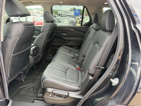 Used 2024 Honda Pilot Elite image 9