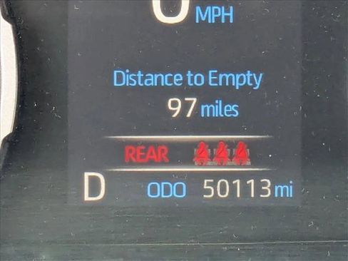 Used 2020 Toyota RAV4 LE image 6