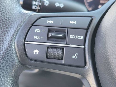 Used 2023 Honda HR-V LX image 29