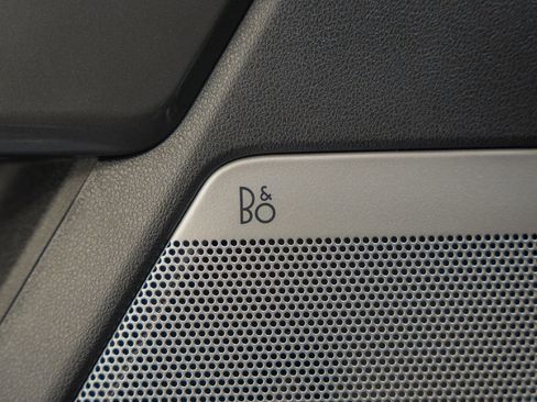 Used 2023 Ford F150 Lariat w/ Equipment Group 502A High image 44