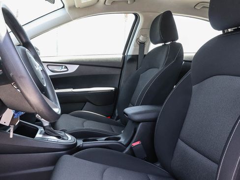 Used 2023 Kia Forte LXS w/ LXS Technology Package FWD image 26