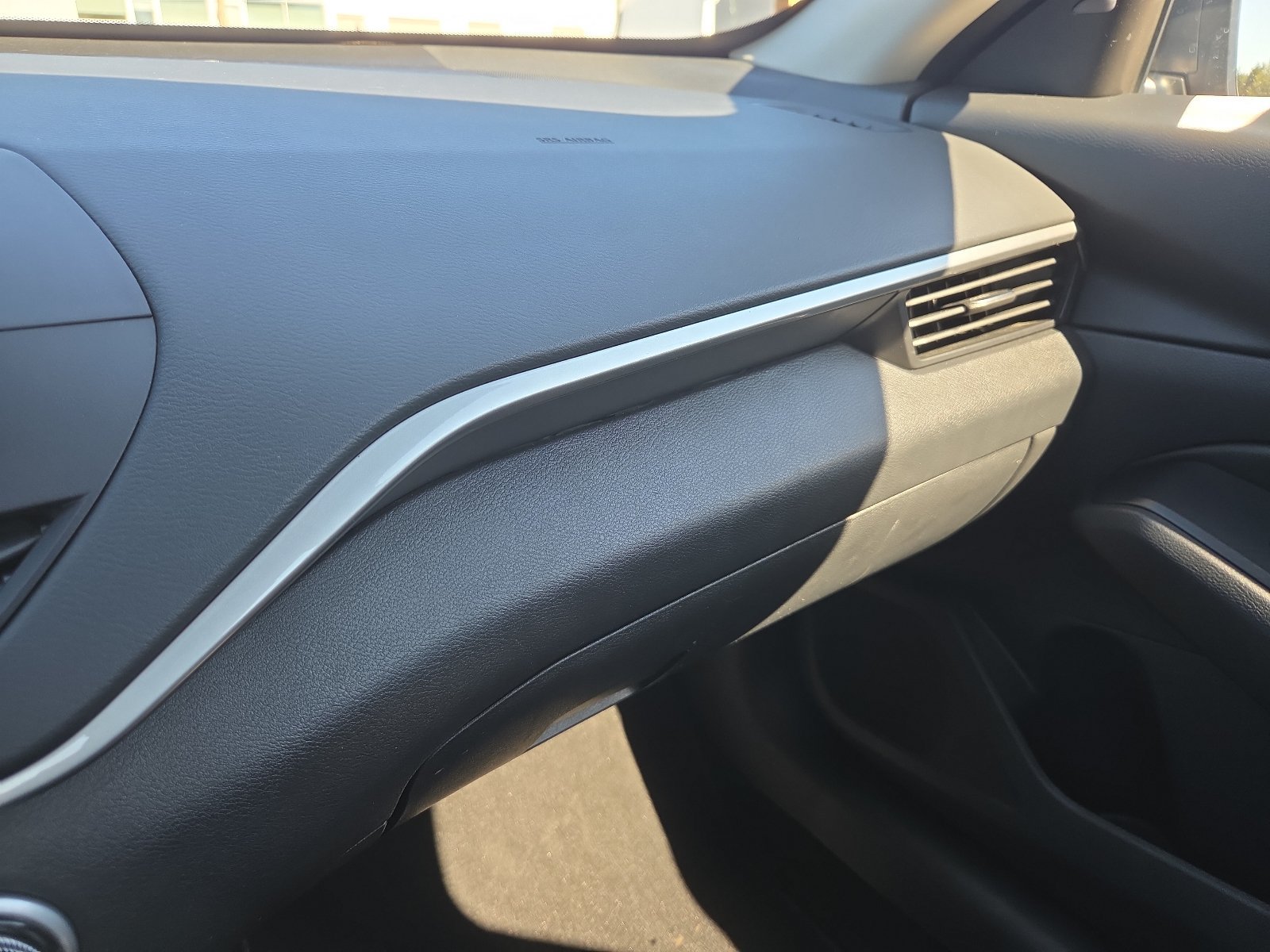 Used 2024 Nissan Altima 2.5 S FWD image 21