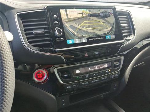 New 2026 Honda Ridgeline Black Edition image 13