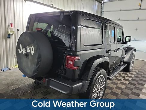Used 2023 Jeep Wrangler Unlimited Sahara w/ Cold Weather Group AWD/4WD image 6