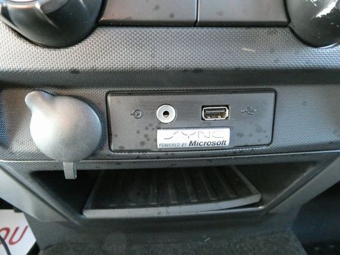 Used 2014 Ford F150 XLT image 24