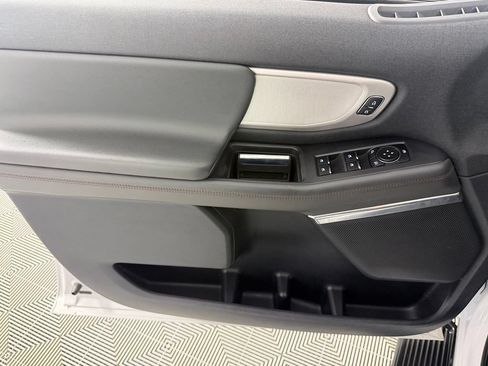 Used 2025 Ford Expedition Active RWD image 23