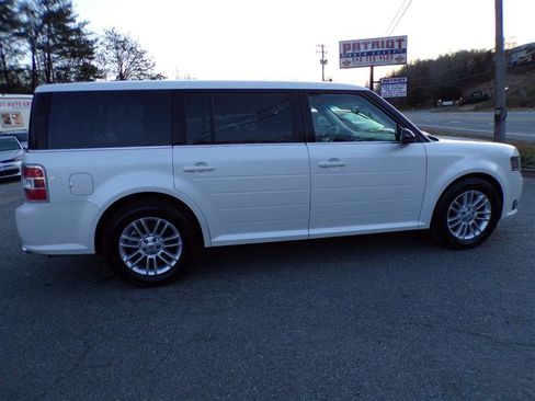 Used 2013 Ford Flex SEL image 11