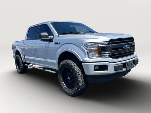 Used 2018 Ford F150 XLT w/ Equipment Group 302A Luxury RWD image 11